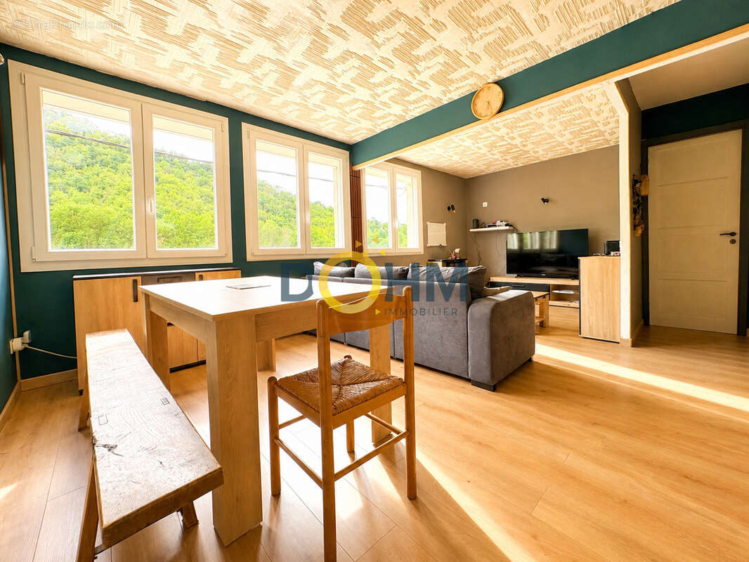 Appartement à MASSIAC