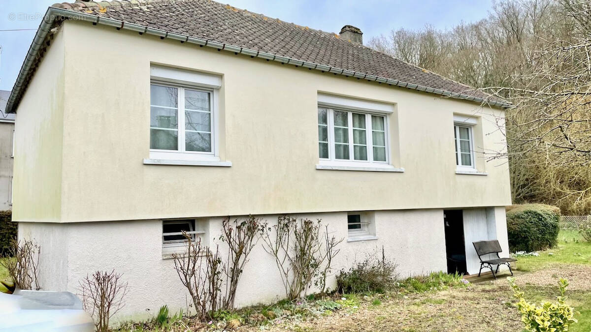 Maison à LA FERRIERE-SUR-RISLE