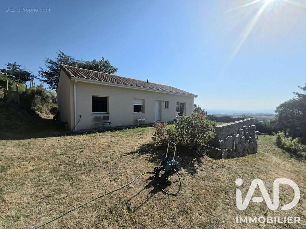 Maison 99 m² à Peaugres  - photo 3