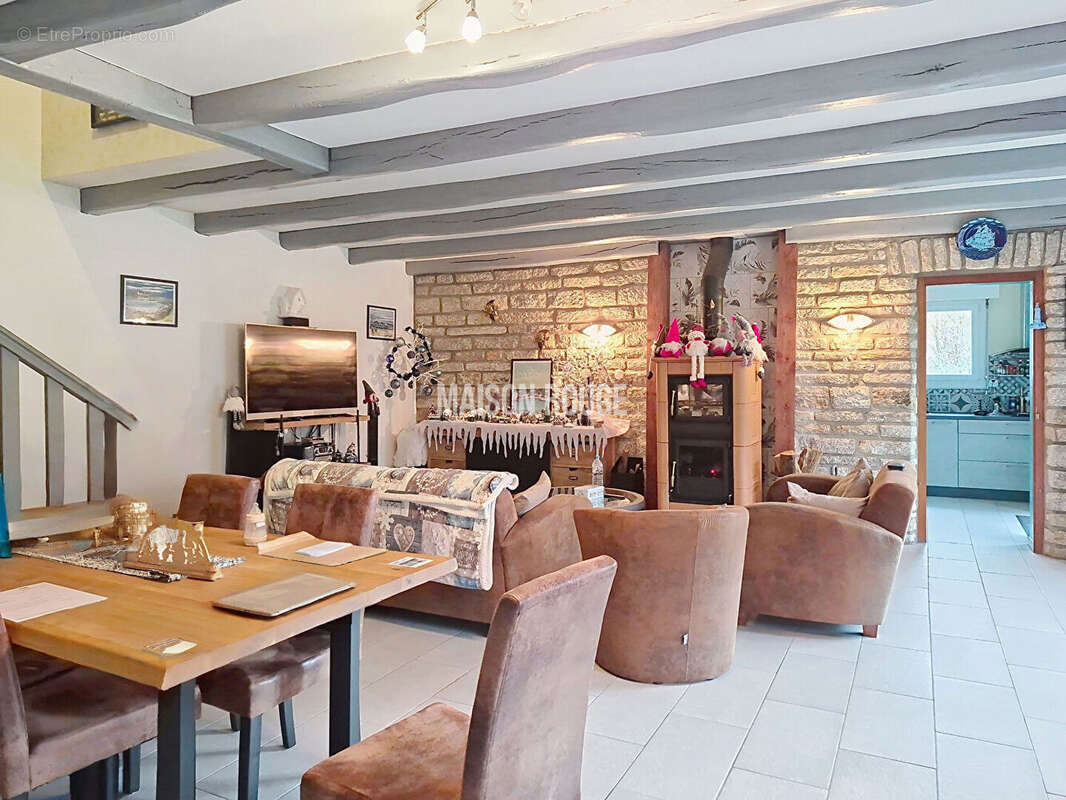 Maison à PLOUGOUMELEN