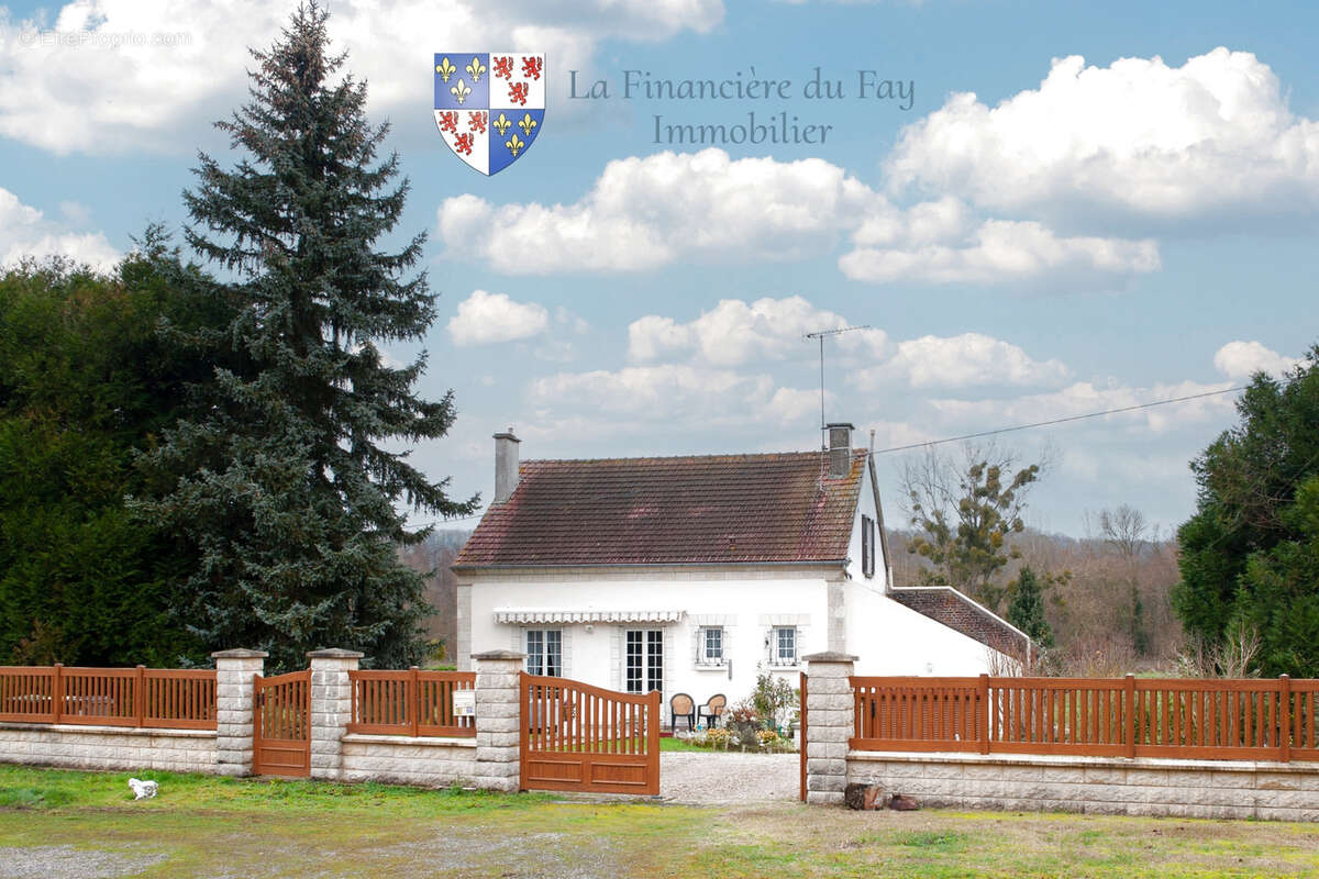 Maison à RESSONS-LE-LONG