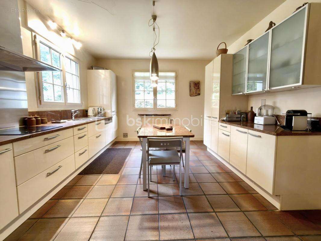 Maison à MAREIL-MARLY