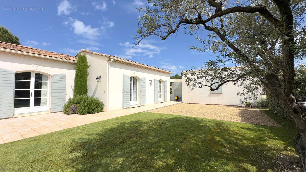Maison à VAISON-LA-ROMAINE