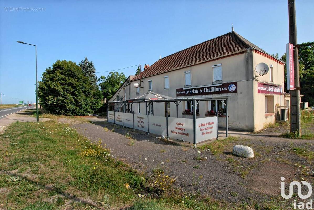 Photo 1 - Commerce à BRIARE