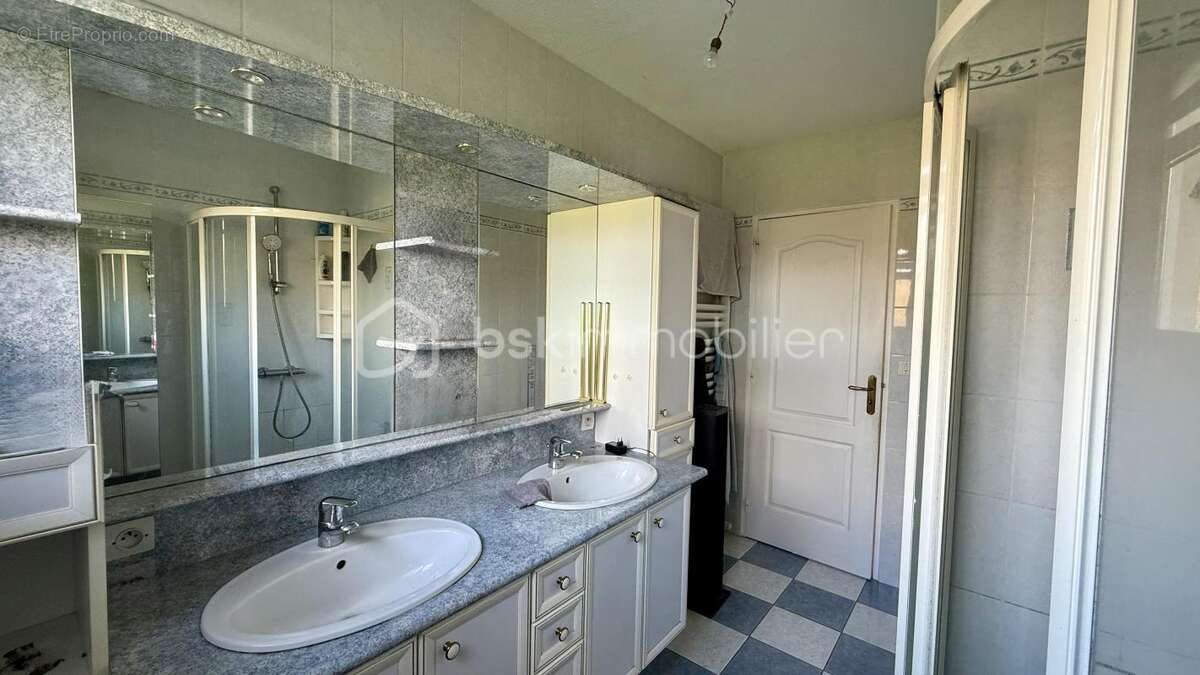 Maison à LE MESNIL-EURY