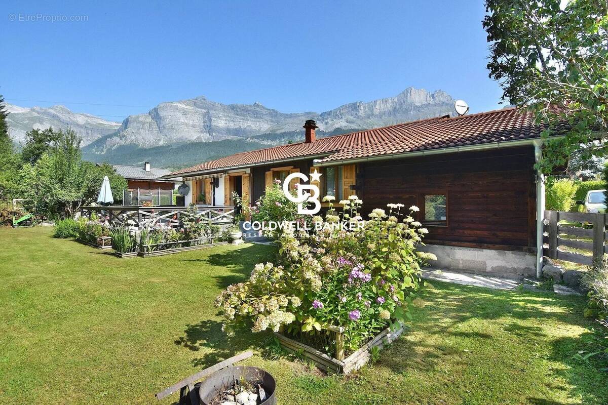 Maison à LES HOUCHES