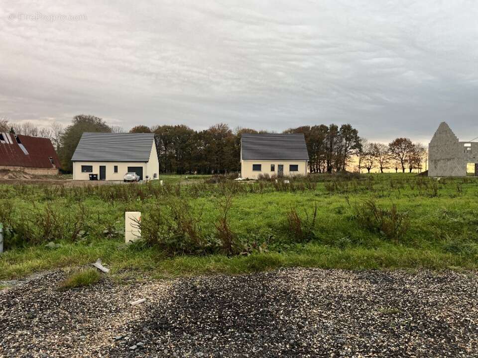 Terrain à EMANVILLE