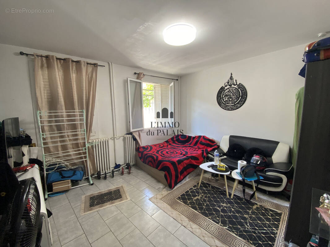 Appartement à MARSEILLE-6E