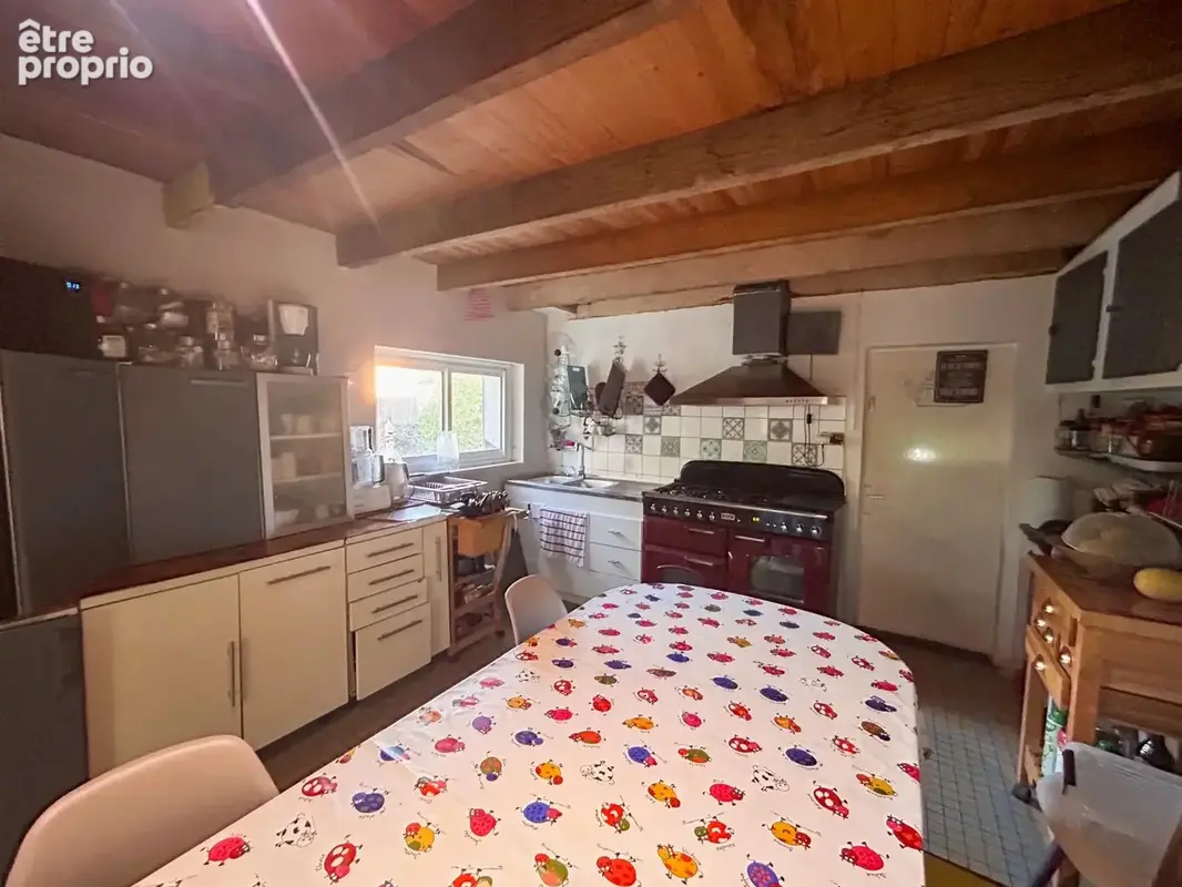 SAINT REMY : Maison de plain-pied de 150 m² à restaurer sur 5 051 m² de terrain - photo 5