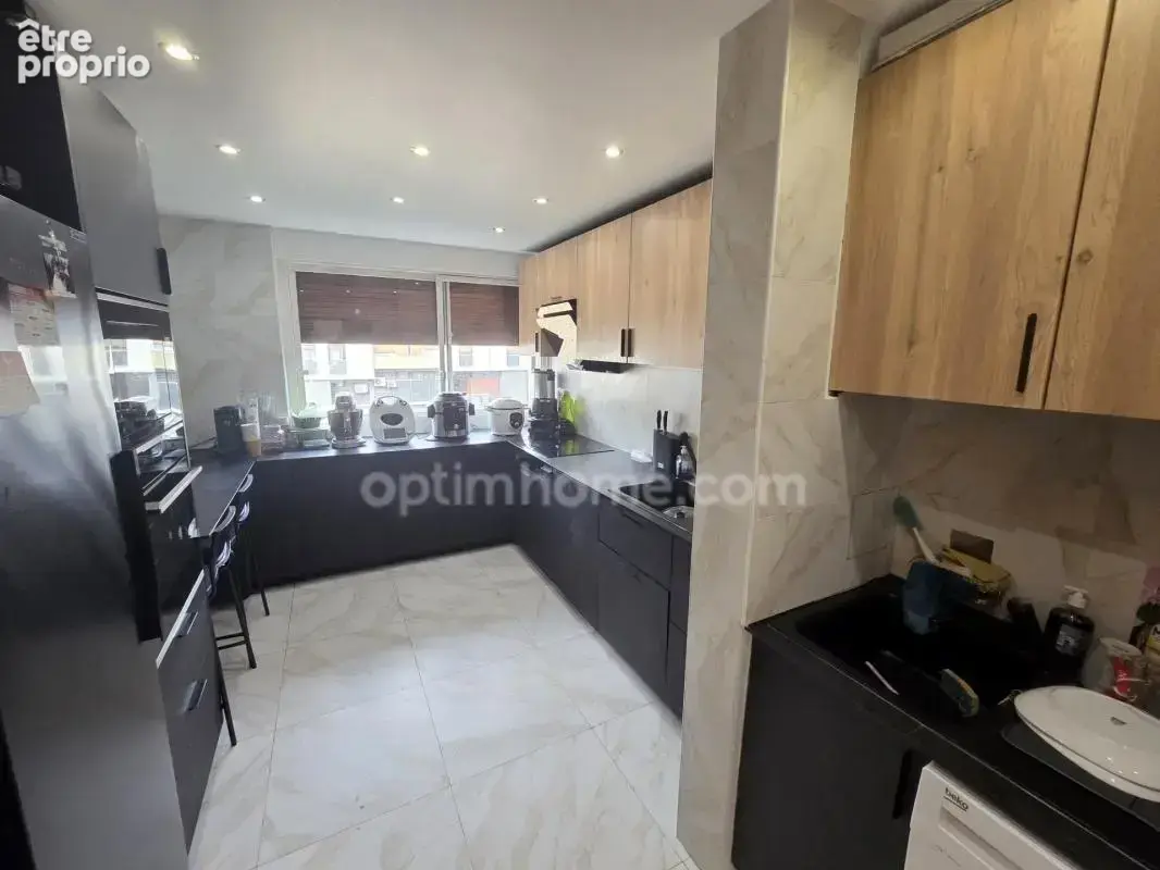 Appartement 5 pièces - 2ème étage - 102 m2 - Cave et Place de Parking - 212 000 € FAI - photo 6