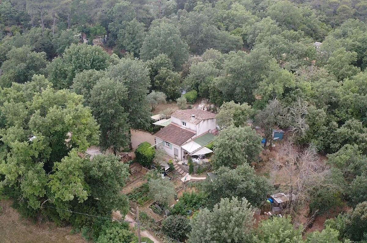 Maison Signes 3 pièces 76 m² - photo 2