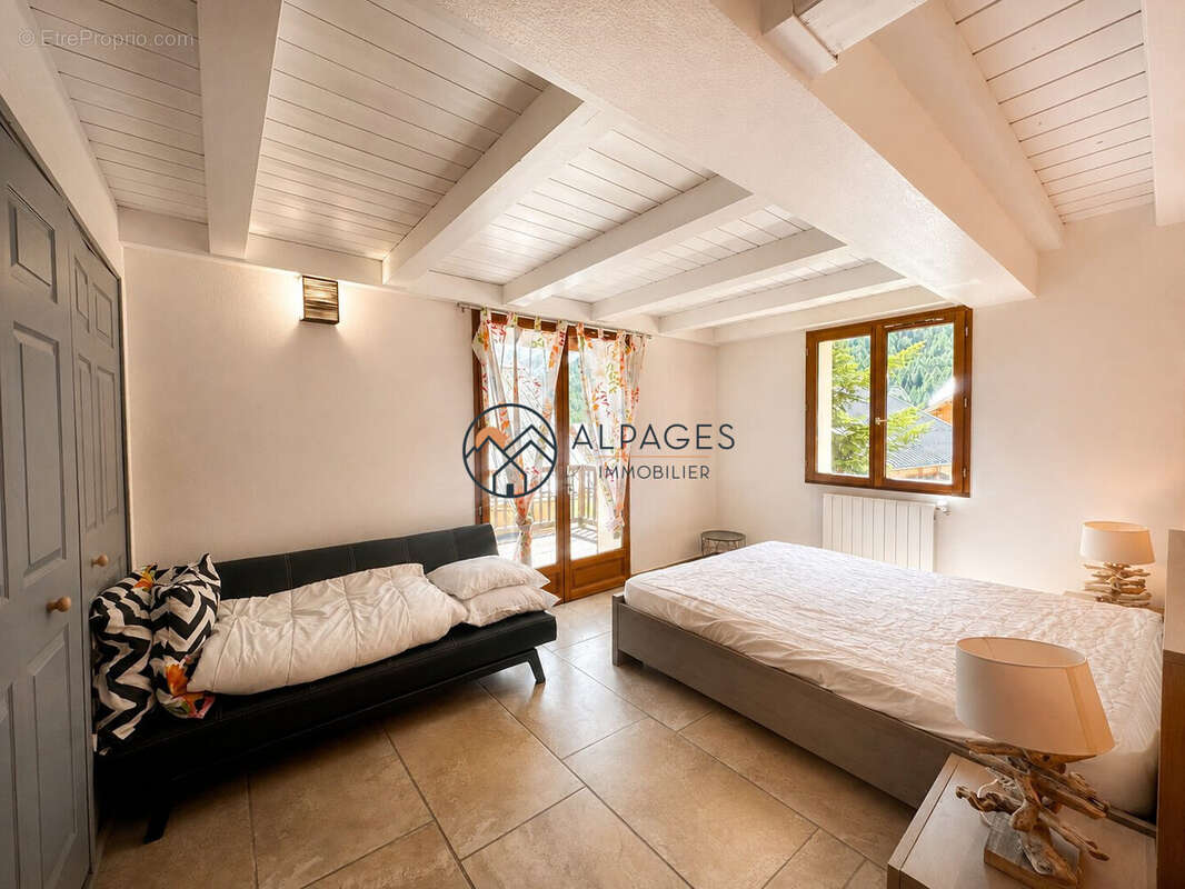 Maison 172 m² à Arvieux  - photo 9