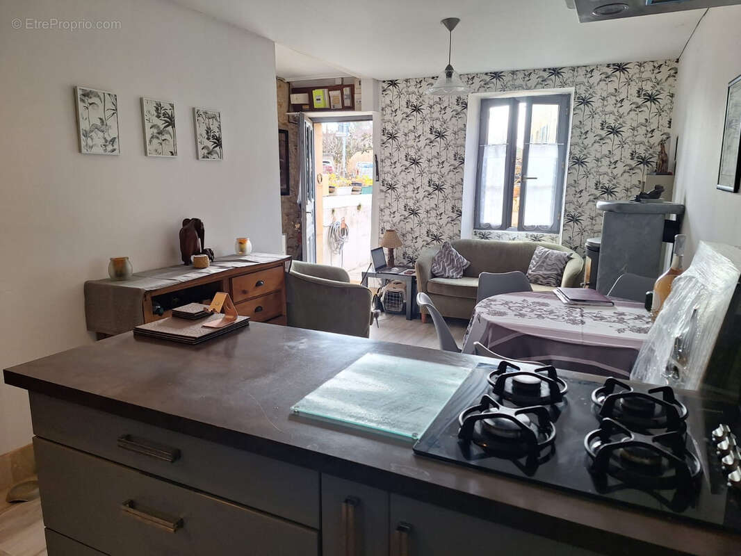 Maison dans la cité médiévale des 7 clochers - photo 2