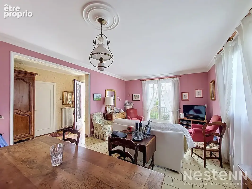 A Vendre Maison de 97 m² avec sous-sol complet et jardin paysagé à Condom - photo 2