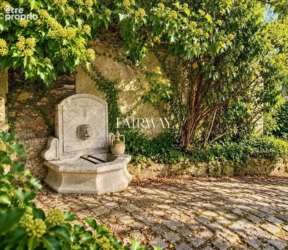 Versailles : Maison familiale de 5-6 chambres, avec jardin, terrasse et garage. - photo 16