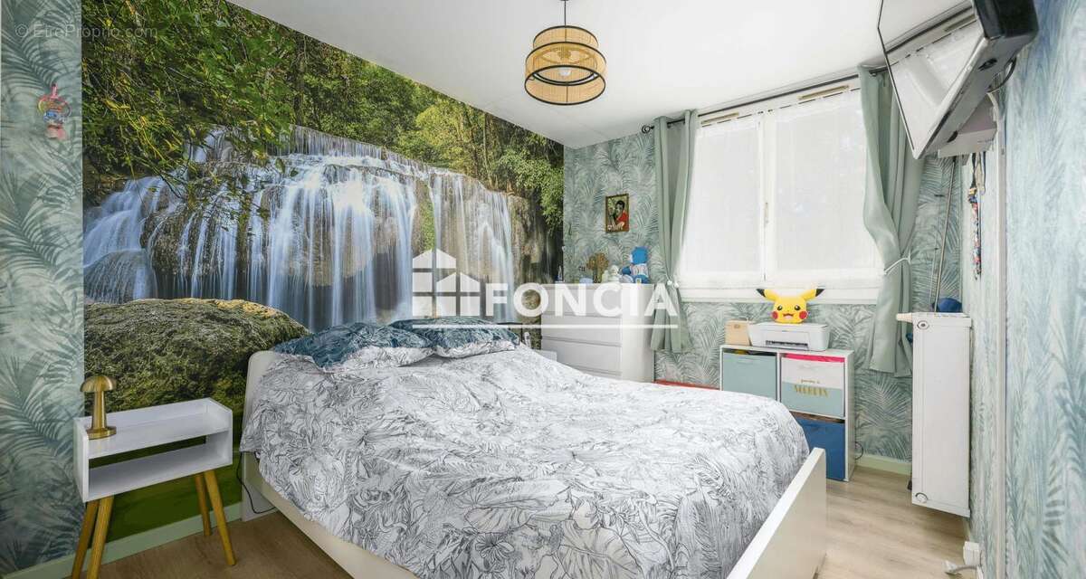 Appartement à COMBS-LA-VILLE