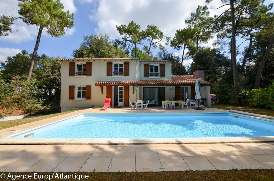 Maison à LES MATHES