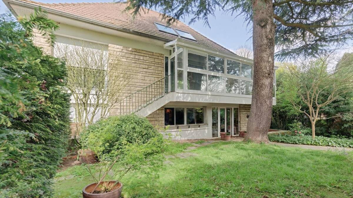 Maison à BOURG-LA-REINE