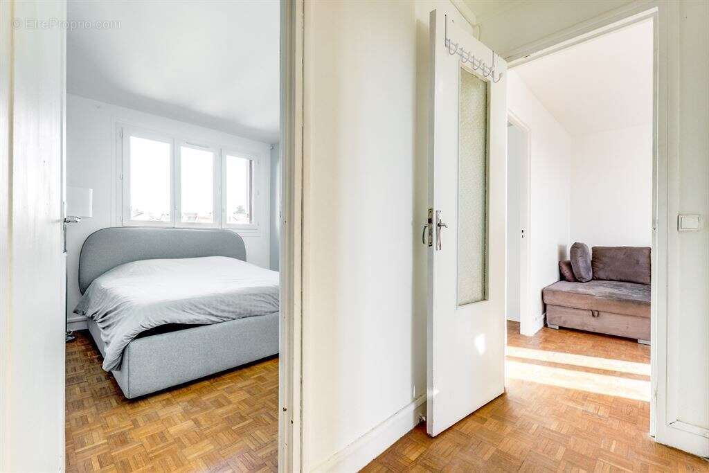 Appartement à L&#039;HAY-LES-ROSES