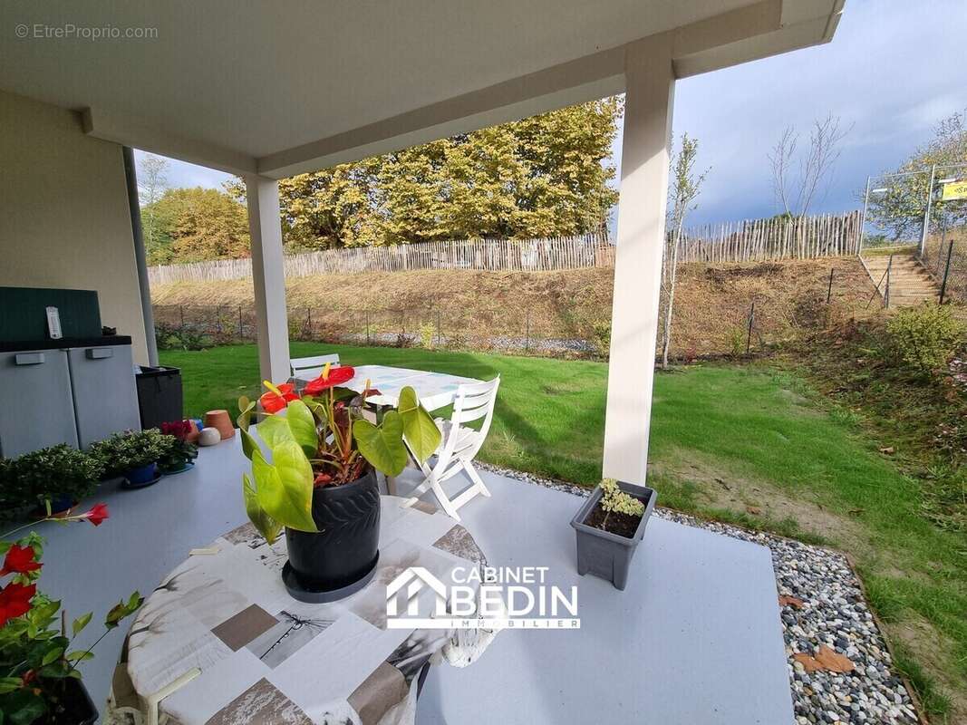 Appartement à SEYRESSE