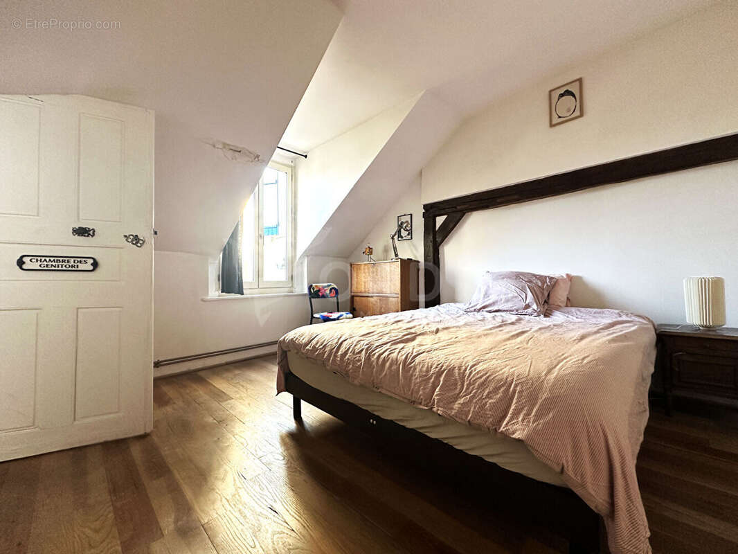 Maison à JOIGNY