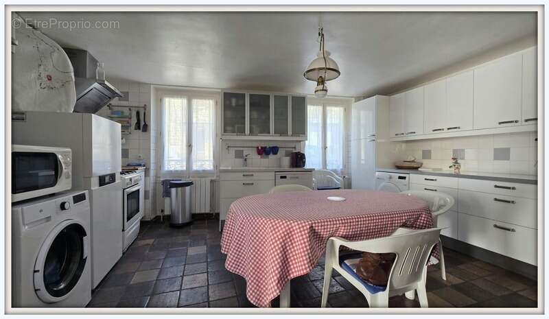 Maison à NEUVILLE-SUR-OISE