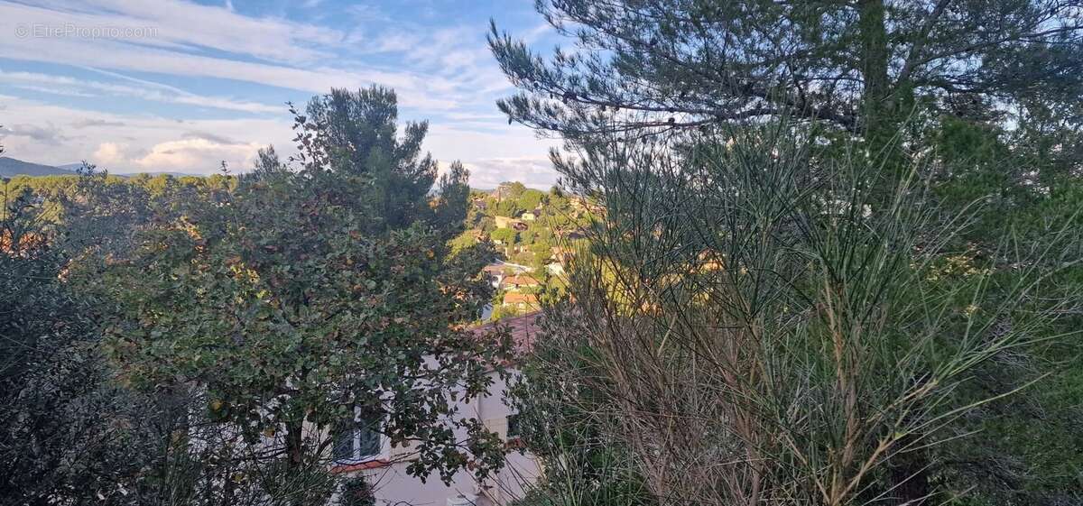 Maison à HYERES