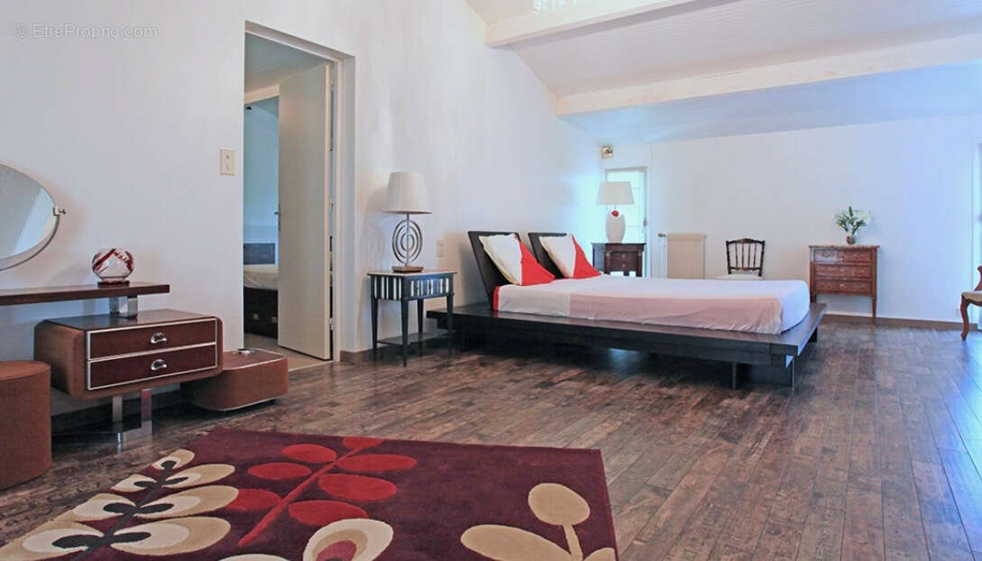 Maison à LAROQUE-TIMBAUT