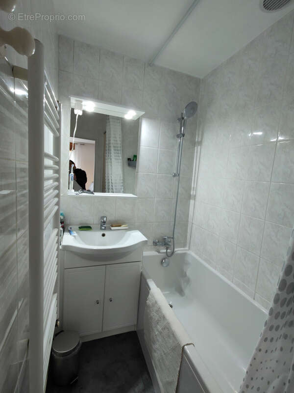 Limours centre ville - 3/4 pieces de 94.30m2 au sol - 2 chambres + cave - photo 9