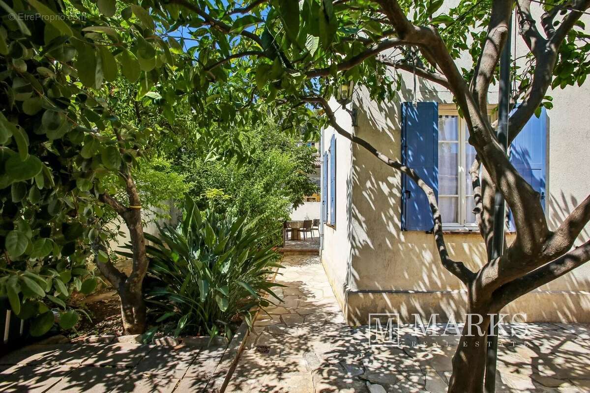 Maison de village avec jardin exposé plein sud au cœur de Saint-Jean-Cap-Ferrat - photo 20