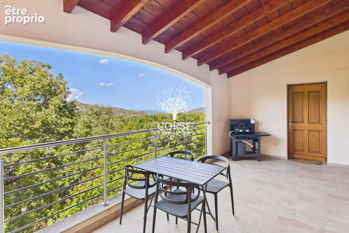 Villa récente T8 vue mer et montagne - photo 16