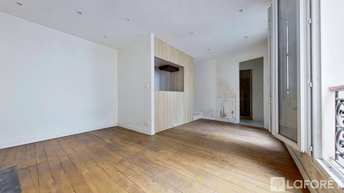Appartement à PARIS-17E
