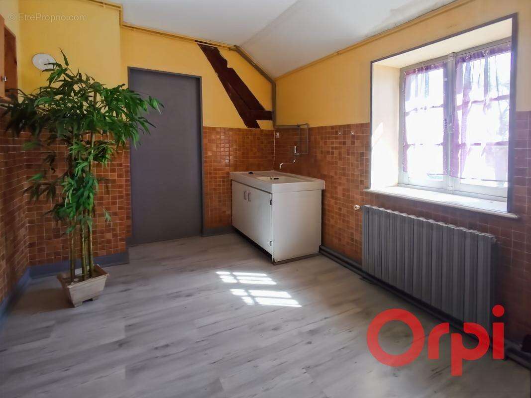 Maison à ISLE-ET-BARDAIS