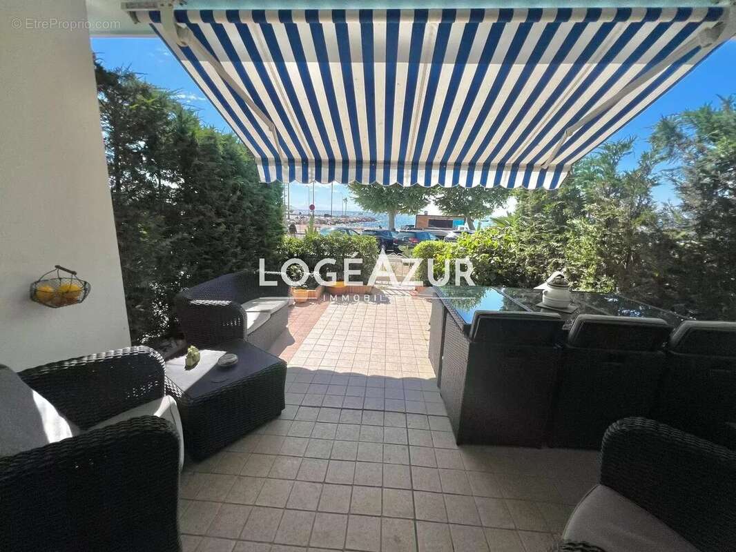 Appartement à VALLAURIS