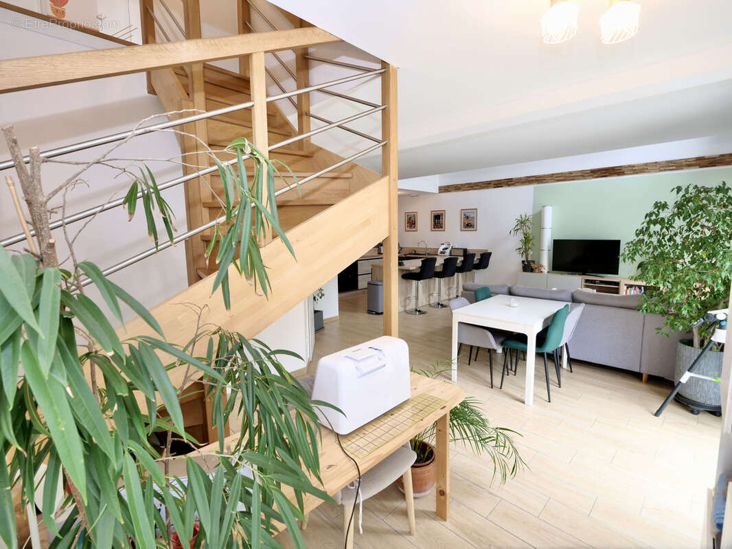 Maison à LE CHATELET-EN-BRIE