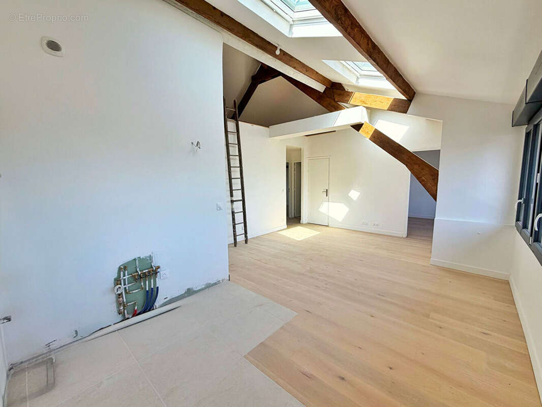 Appartement à NANTERRE