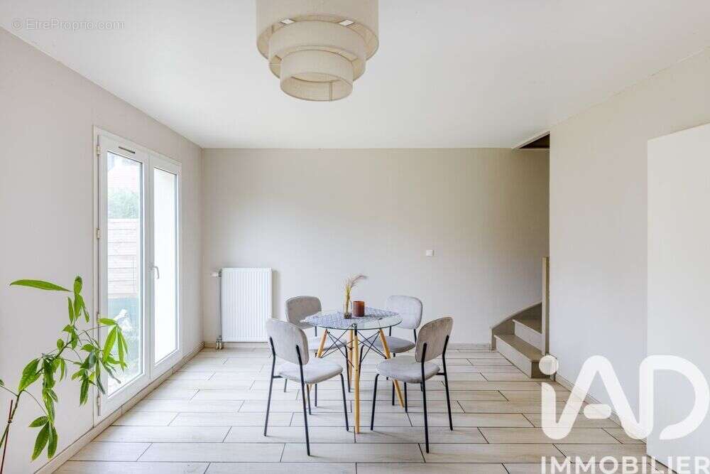 Photo 4 - Maison à TAVERNY