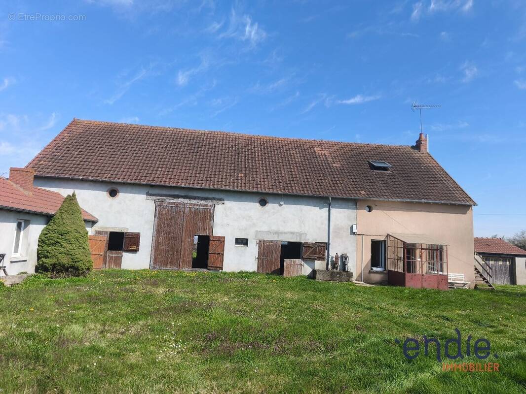 Maison à DOYET