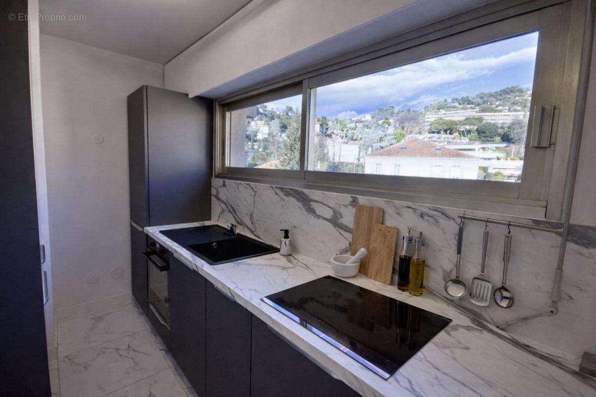 Appartement à LE CANNET