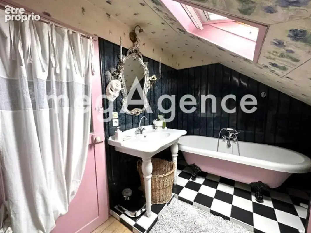 Maison familiale - 7 pièces à Neuilly Plaisance - photo 11