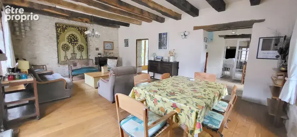 Maison de village en pierre avec terrasse et jardin - photo 3