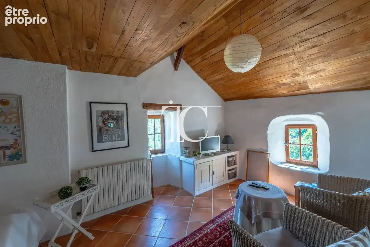 Mas du xviiieme 167m² habitables 1,2ha attenant et non attenant - photo 13