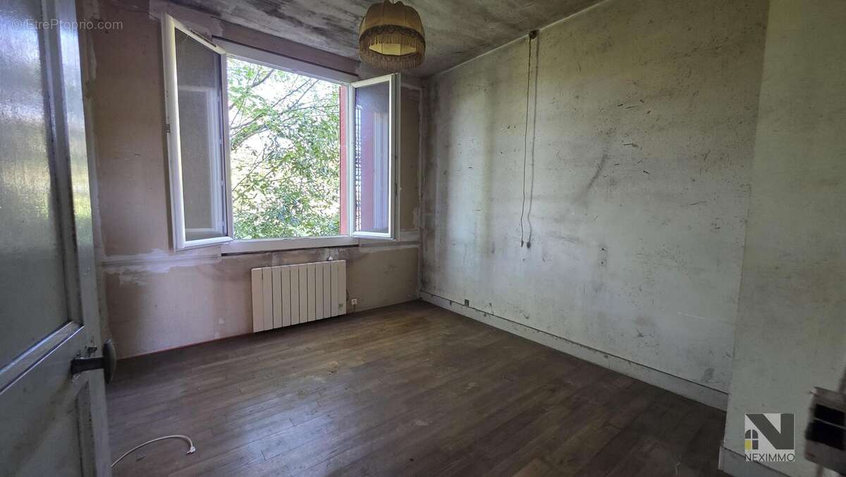 n°5 - Maison à LA MEYZE