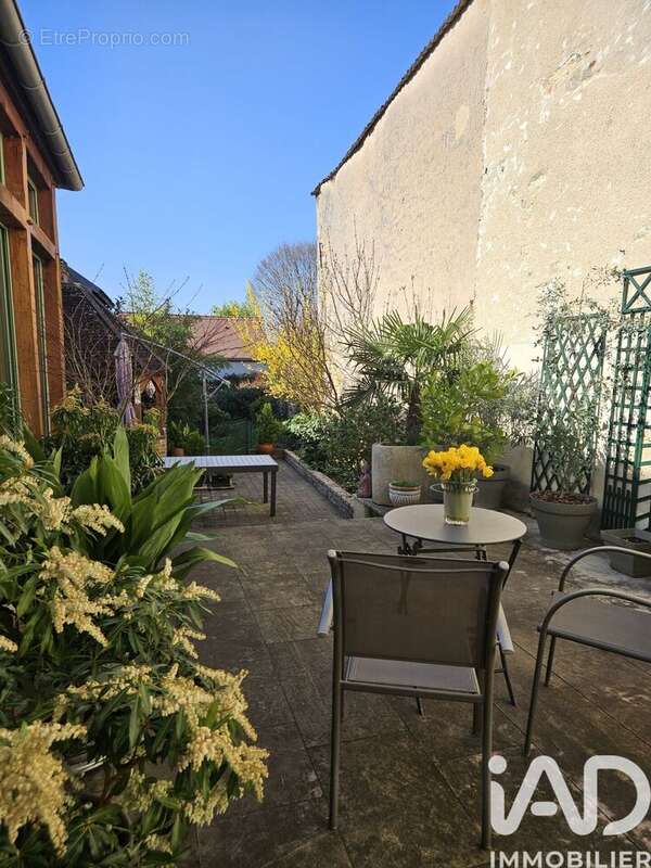 Photo 2 - Maison à VILLENEUVE-SUR-YONNE