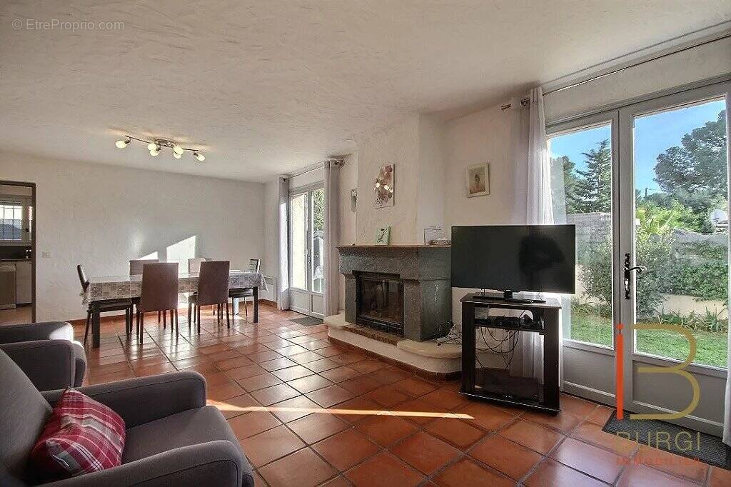 Maison à SAINT-RAPHAEL