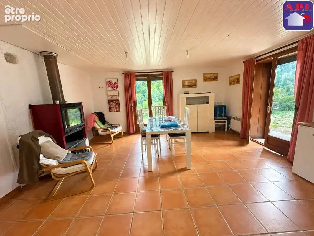 Maison 9 pièces 176 m² à vendre à Arrien-En-Bethmale (09800) - photo 3