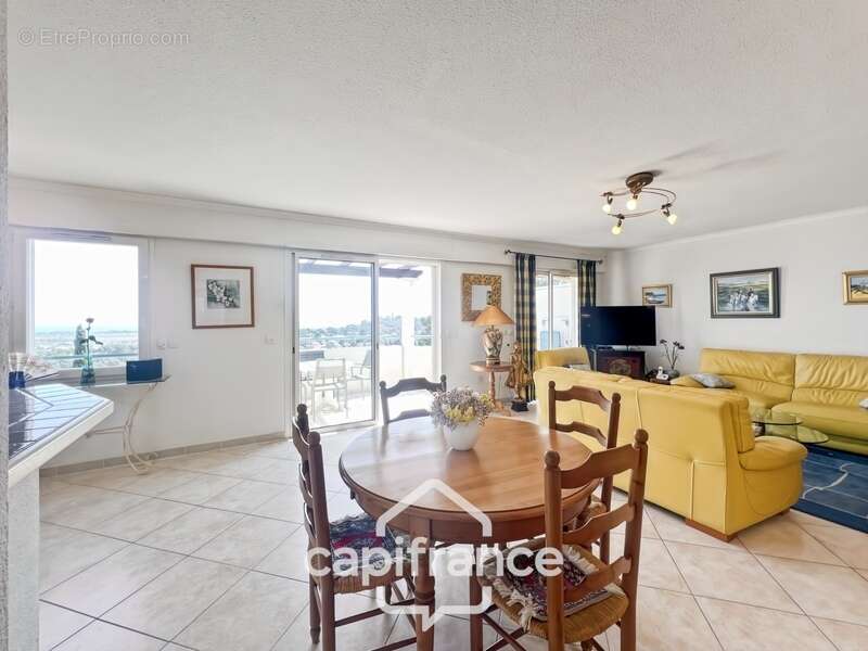 Appartement à HYERES