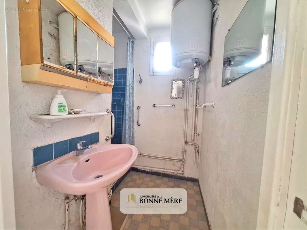 Appartement à MARSEILLE-9E