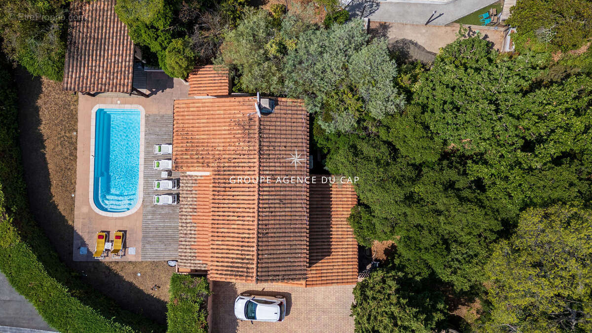 Villa avec piscine à vendre à Saint-Raphaël Valescure proche des Golfs - photo 18