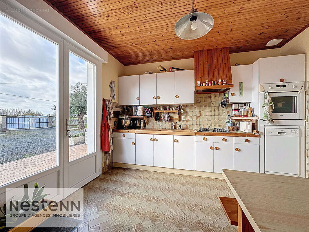 Maison à SAINT-URBAIN